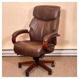 La-z-boy Brown Leather Office Chair | Lazy boy computer chair "Bradley" executive chair Dimensions: 