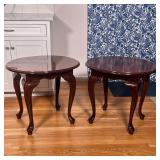(2pc) SIDE TABLES | The Bombay Company Queen Anne style round side tables with cabriole legs Dimensi