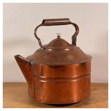 LARGE COPPER KETTLE | Antique kettle of large size, with a bail handle, porcelain finial, impressed 