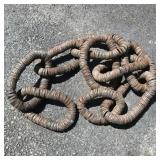 FOLK ART BOTTLE CAP CHAIN SCULPTURE | Folk/Tramp Art Vintage Bottle Cap Chain comprised of 9 links. 