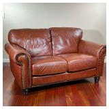 ITALIAN LEATHER LOVESEAT | Divani Chateau d