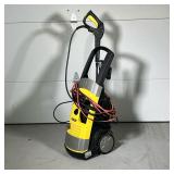 KARCHER POWER WASHER | Portable power washer with regular spout & Vario Power spout. - l. 13.5 x w. 