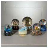 (6PC) SNOW GLOBES & MUSIC BOXES | Includes: Disney & Snow White snow globes, safari snow globe, peng