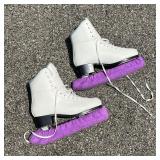 LADY’S ICE SKATES | White Soft Skate ice skates, size 9. 