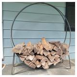 CIRCULAR LOG HOLDER | Circular firewood/log holder consisting of two iron rings in basket shape. - l