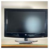 LG 31” TV | l. 31.5 x h. 23.5 in 