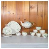 (10PC) BELLEEK SHAMROCK TEA SET | Belleek Shamrock Tea Set including: (1) Teapot w/lid 5th Mark Gree