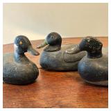 (3PC) BLUEBILL & BLACK DUCK DECOYS | Vintage Gunning Decoy Lot Includes (1) Bluebill Drake with nice