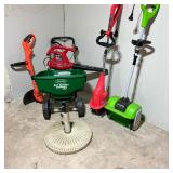 (6PC) B & D ELECTRIC TOOLS, SCOTTS SPREADER & UMBRELLA BASE | Lot Includes: Homelite Blower, B&D Wee