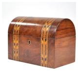 CASKET-FORM TEA CADDY | Burl wood veneer with two bands of contrasting inlay pattern - l. 8 x w. 4.7