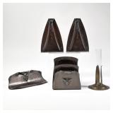 (5pc) ROYCROFT DESK ITEMS | Hammered bronze, including a letter carrier, pen tray, a pair of bookend
