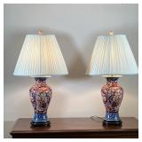 (2PC) IMARI PORCELAIN BALUSTER VASE LAMPS | Red and blue Imari baluster vases drilled and mounted as