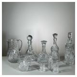 (9PC) CUT CRYSTAL | Including for decanters to pitchers a small bottle with a stopper and two cordia