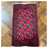 GEOMETRIC ENTRYWAY RUG | Small rug with geometric patterns. - l. 40 x w. 23.5 in 