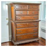 BASSETT FURNITURE CHEST OF DRAWERS | The top and lower sections each with three full-width drawers, 