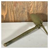 U S AMES VIETNAM ERA 1966 TRENCHING SHOVEL | Vintage "US Ames 1966" Vietnam War Era Folding Shovel P