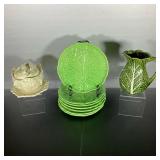 (9PC) VINTAGE CABBAGE WARE OLFAIRE | Great Vintage Group of Cabbage Ware including: (7) Olfaire Dinn