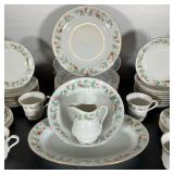 CHINA PEARL NOEL DINNERWARE | Holly Berry decorated “Noel” by China Pearl. Dinner Service Set includ