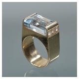 ESTHER GALLANT AQUAMARINE & 14K GOLD RING | Having a rectangular modified cut aquamarine in a 14k go