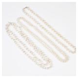 (3pc) WHITE PEARL NECKLACES | Including a knotted strand of baroque pearls (10mm, 39 in.); a graduat