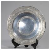 WEDGWOOD ETRUSCAN STERLING SILVER PLATE | with a chased engraved border. 10.6 ozt, dia. 10 in.