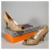 WOMEN’S ISOLA HEELS | Size 9, Light tan/taupe open-toe heels with gold-tone accents.