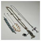 (5PC) VINTAGE COSTUME JEWELRY | Including a turquoise and silver-style feather-form bracelet (l. 6.7