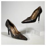 STUART WEITZMAN HEELS | A pair of Stuart Weitzman heels with brown alligator leather, pointed toes; 
