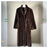 BLACK FUR COAT | Lady