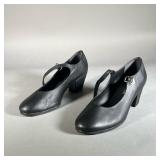 SO DANÇA DANCE SHOES | Black female dance shoes with small heel and nails in heel and tie for tap da
