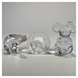 (3pc) Wedgwood & Other Glass Bears | Including a Wedgwood crystal glass polar bear figure, a Mats Jo