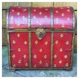 DOME TOP BOTTLE BOX | Decorated with small flowers and having 6 interior compartments. - l. 14 x w. 