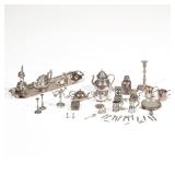 COLLECTION DOLLHOUSE MINIATURE FURNITURE | Dollhouse miniature silver, including sterling, comprisin