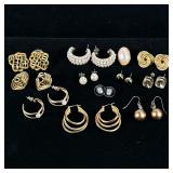 GOLD TONE & PEARL EARRINGS | Lot of gold tone and Pearl costume jewelry earrings.