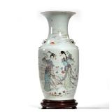 ANTIQUE CHINESE VASE | Chinese porcelain vase showing two female figures, with lions heads on sides,