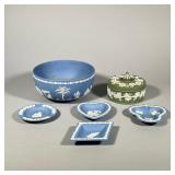 (6pc) WEDGWOOD BOWL & DISHES | Including a green Wedgwood Jasperware lidded box in the round with a 