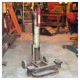 Gray Industries Portamatic Air Lift | St. Joseph, Maryland. - h. 60 x w. 36 x d. 30 in