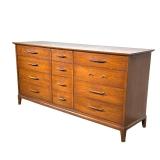 Henredon Mid-century Sideboard Cabinet | Long dresser or sideboard/chest of drawers. - h. 33 x l. 68