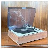 KLH TURNTABLE | Model twenty vinyl turntable/record player. - l. 18.5 in