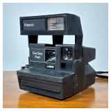 Polaroid Instant Camera | Polaroid One Step Flash instant film camera.