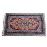 SMALL MEDALLION RUG | Very soft and supple hand weaving. - w. 38 x l. 62 in