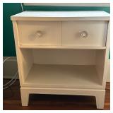 (2pc) White Bedside Tables/Nightstands | Pair of white painted bedside tables/nightstands with drawe