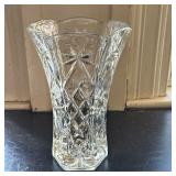 Anchor Hocking Vase | Vintage Early American Prescut (EAPC) pressed glass vase by Anchor Hocking fea
