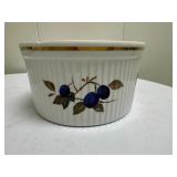 Evesham Soufflé Bowl | Evesham soufflé bowl with fruit motif. - h. 4 x dia. 7 in