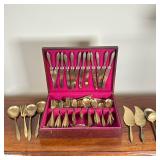 Dirilyte/Dirigold Regal Flatware | Vintage (1950s) Dirilyte/Dirigold Regal Flatware gold utensil set