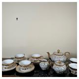 (15pc) German (Johann Seltmann) Tea Set | Antique (1919) Johann Seltmann (Germany) "Jollis Salvream"
