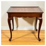English (Queen Anne) Style Side Table | Vintage (1950s) English (Queen Anne) style Hickory Chair Co.