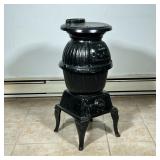 Armstrong Pot-Belly Stove | Vintage Armstrong Stove & MFG Co. (Perryville & Baltimore, Maryland) "MA