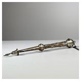 Torah Pointer | Silver with chain. Mosaic decor below handle. No apparent fineness marks. - w. 1.5 x