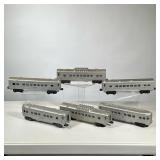 (6pc) Lionel Santa Fe Train Cars | Santa Fe train cars, including two of each: No. 2404, 2405, and 2